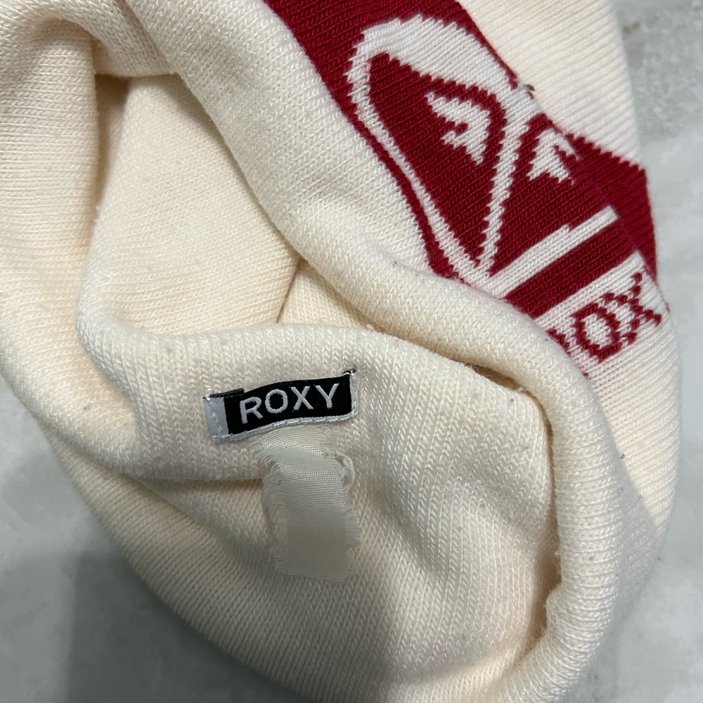 Y2K Roxy beanie - Picture 3 of 3